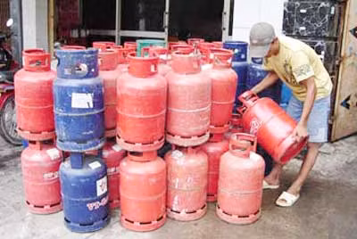 Gas bán lẻ tại các đại lý, cửa hàng khi tới tay người tiêu dùng mỗi nơi một giá.