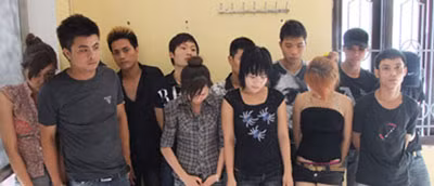 Các đối tượng sử dụng thuốc lắc đang được cơ quan Công an điều tra làm rõ.