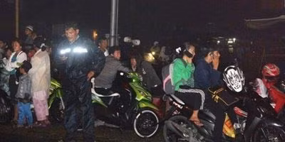 Indonesia: 10 ngôi làng bị xóa sổ vì động đất, sóng thần, núi lửa ảnh 1