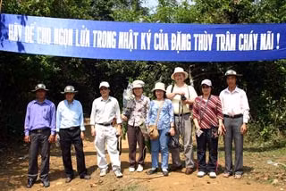 Rob và câu chuyện "đi tìm Thùy" ảnh 1