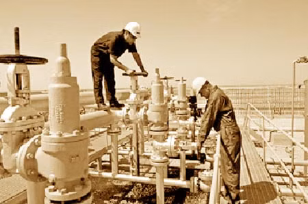 Iran sẽ trả đũa khi quyền lợi dầu mỏ bị xâm phạm.