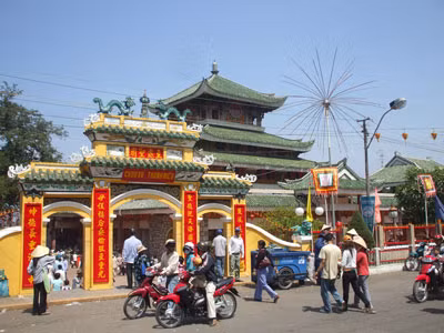 Miếu Bà Chúa Xứ Núi Sam Châu Đốc.
