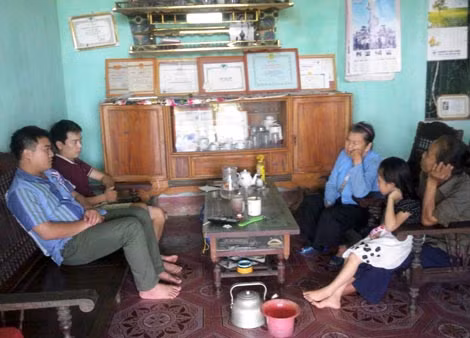 Cuộc đoàn tụ rơi nước mắt sau hơn nửa thế kỷ xa cách ảnh 1