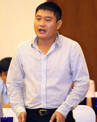 Suy thoái kinh tế và cái nhìn đa chiều về bóng đá Việt Nam ảnh 1