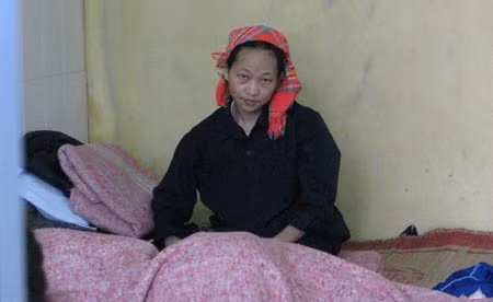 Những cặp vợ chồng vượt "vũ môn" giữa lòng hồ Thác Bà ảnh 3