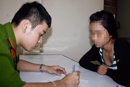 Rủ nhau đi cướp để nối kết tình yêu?! ảnh 1