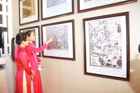 Triển lãm và trưng bày tư liệu chủ quyền Hoàng Sa, Trường Sa là của Việt Nam ảnh 2