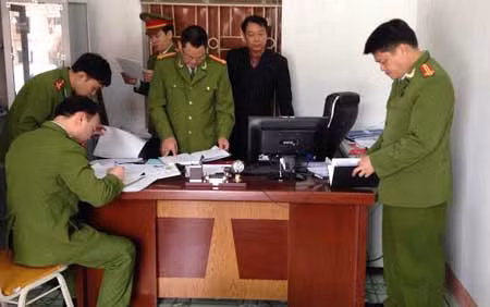 Khởi tố, bắt tạm giam Trưởng BQL Bến xe khách Hà Giang ảnh 1