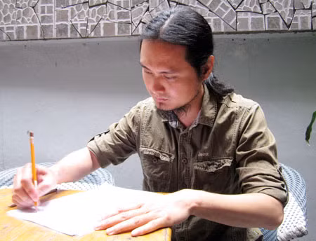 Chiều 14/1, Sở Y tế TP. Hồ Chí Minh đã trao tặng Bằng khen và thưởng 5 triệu đồng cho họa sĩ Phan Vũ Linh..