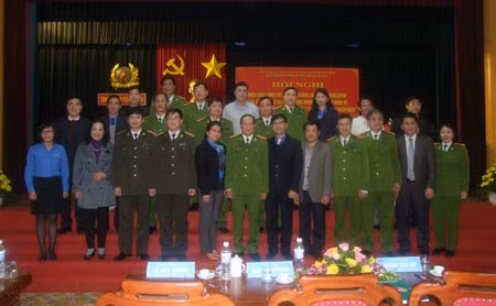 Thượng tướng Lê Quý Vương, Bí thư TW Đoàn Dương Văn An và các đại biệu dự Hội nghị.