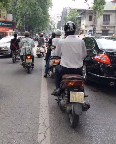Người mua mơ hồ, người bán thản nhiên ảnh 3