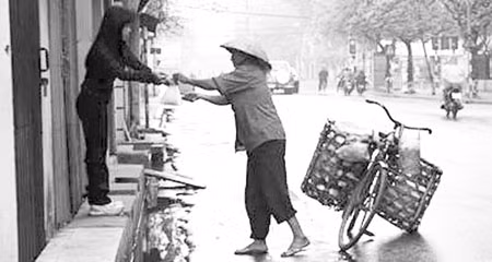 Đầu năm mua muối, cuối năm mua "vui" ảnh 4