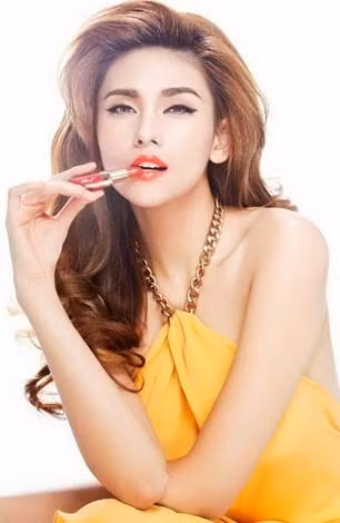 Hoàng Yến: Đừng bắt tôi phải hoàn hảo ảnh 2