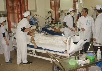 Một ca làm việc của Khoa hồi sức cấp cứu, Bệnh viện Việt - Tiệp, Hải Phòng.