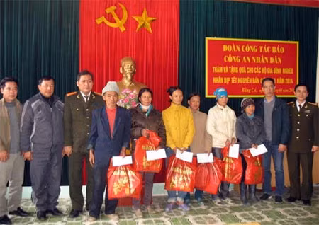 Nghĩa tình nơi địa đầu Đông Bắc ảnh 4
