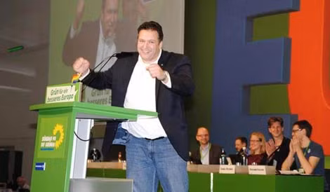 R. Franz tham gia bỏ phiếu đề cử ứng viên MEP trong kỳ Đại hội bất thường của đảng Xanh.