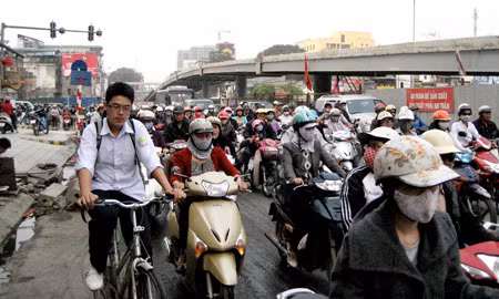 Đề xuất giải quyết nạn ùn tắc giao thông đô thị ảnh 1