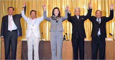 Bà Yingluck Shinawatra nhanh chóng đạt được thỏa thuận liên minh với 4 đảng nhỏ ngay sau khi có kết quả bầu cử.