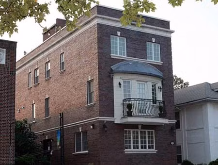 Nhà của kẻ chủ mưu kiêm môi giới bán thận Rosenbaum ở Brooklyn.