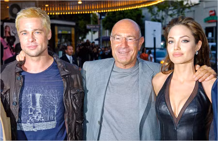 Arnon Milchan (giữa) và cặp đôi ngôi sao nổi tiếng nhất Hollywood - Brad Pitt và Angelina Jolie.