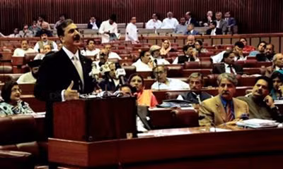 Trước Quốc hội, Thủ tướng Youssouf Raza Gilani bác bỏ mọi lời cáo buộc của Mỹ về việc chính phủ Islamabad bao che cho Osama bin Laden.