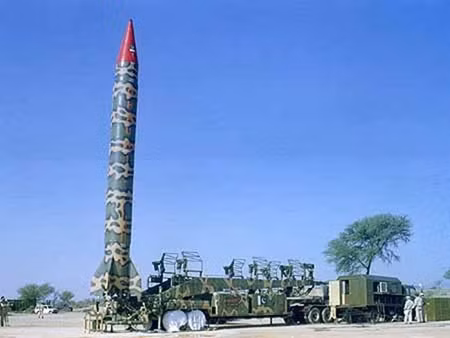 Tên lửa đạn đạo Ghauri-II của Pakistan có khả năng mang đầu đạn hạt nhân.