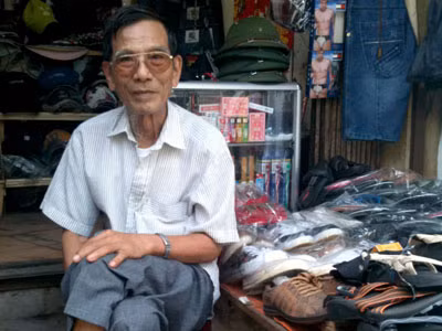 "Tôi ở kịch Hà Nội, đến lúc về hưu người ta gọi đi làm 1, 2 phim, thấy làm được là sau cứ thế người ta gọi" .