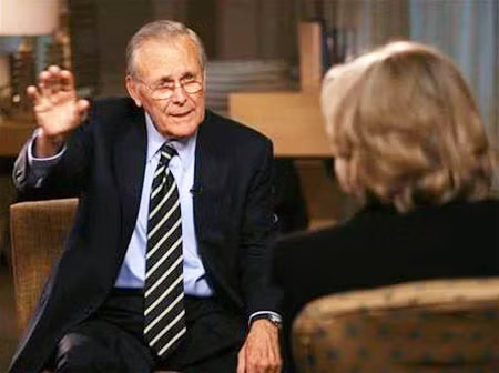 Cựu Bộ trưởng Quốc phòng Mỹ Donald Rumsfeld trả lời phỏng vấn truyền hình (tháng 11/2006) lần đầu tiên kể từ khi rời khỏi chức vụ.