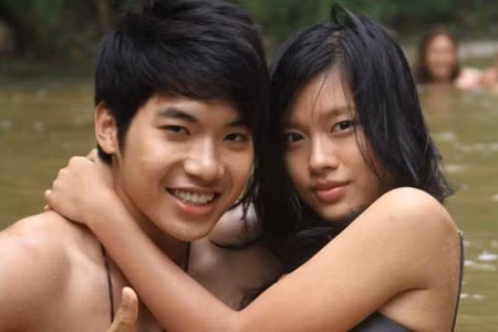 Phim "Bẫy cấp ba" bị cấm.