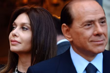 Silvio Berlusconi - gần hai thập niên "rong chơi với đôi giày bóng loáng" ảnh 2