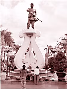 Tượng đài anh hùng Nguyễn Trung Trực tại Rạch Giá - Kiên Giang.