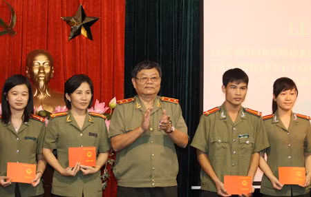 Các học viên đã thu nhận được nhiều kiến thức về pháp luật cũng như nghiệp vụ Công an, phục vụ cho quá trình tác nghiệp.