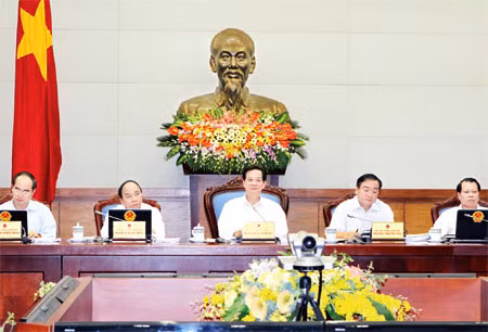 Thủ tướng Nguyễn Tấn Dũng và các Phó Thủ tướng tại Phiên họp. Ảnh: TTXVN.