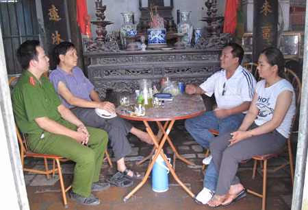 Vượt qua khoảng tối đời mình ảnh 1