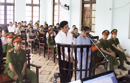 Xin được "tâm thần", vẫn không thoát tội ảnh 1