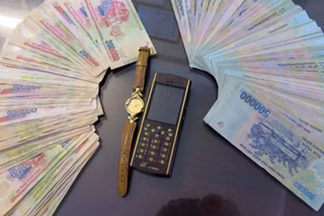 Tang vật mà tên Linh đã cướp được của chị Hà.