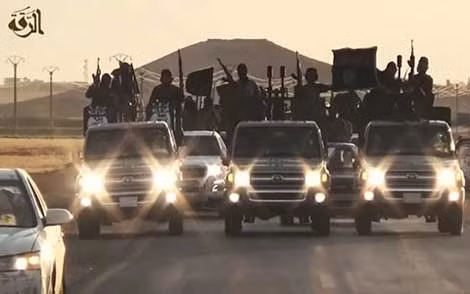Phiến quân Nhà nước Hồi giáo ở thành phố Raqqa.