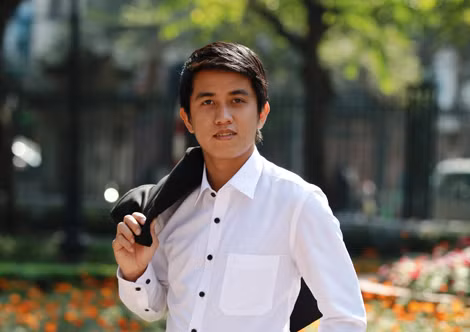Mai Trần Lâm.