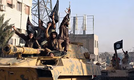 Phiến quân ISIS tiến vào chiếm giữ thị trấn Ar-Raqqa ở Đông Bắc Syria.