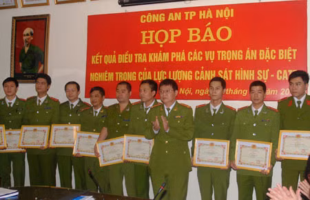 Hành trình truy bắt kẻ giết người, đốt xác ảnh 1
