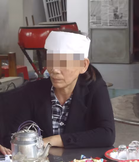 Bà H., vợ ông Tập, kể lại sự việc.