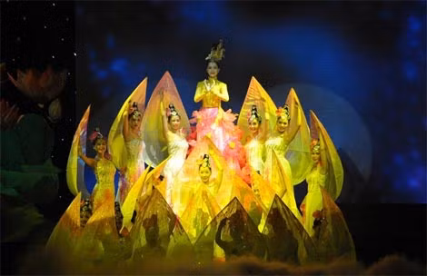 Gây quỹ hỗ trợ đồng bào, học sinh nghèo tỉnh Điện Biên ảnh 3