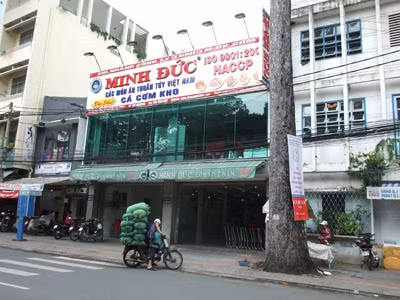 Quán ăn Minh Đức.