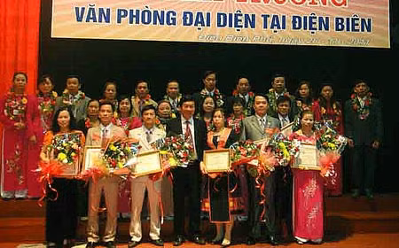 Tổ chức khai trương rầm rộ văn phòng đại diện tại các địa phương, DHT Đông Nam Á đã lừa được nhiều người tham gia.