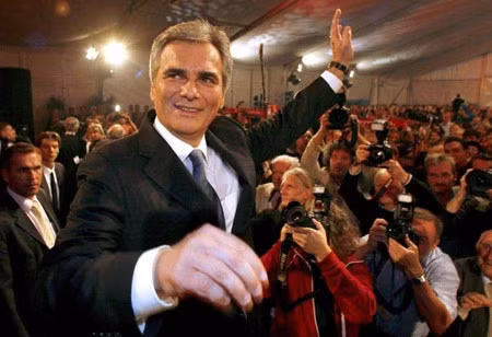 Thủ tướng đương nhiệm Werner Faymann cũng đang bị điều tra vì liên quan đến scandal quảng cáo.