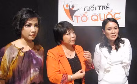 Ban Giám khảo chương trình.