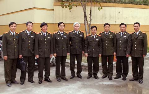 Thượng tướng Đặng Văn Hiếu, Ủy viên TW Đảng, Phó Bí thư Đảng ủy Công an TW, Thứ trưởng Thường trực Bộ Công an với các đại biểu tại buổi làm việc.
