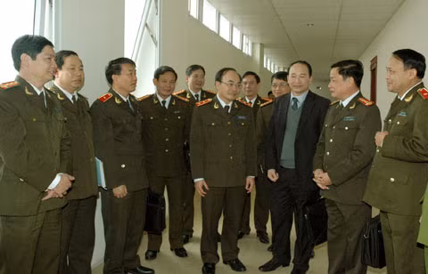Trung tướng Bùi Quang Bền, Ủy viên TW Đảng, Thứ trưởng Bộ Công an và các đại biểu dự Hội nghị. Ảnh: Thu Thủy.