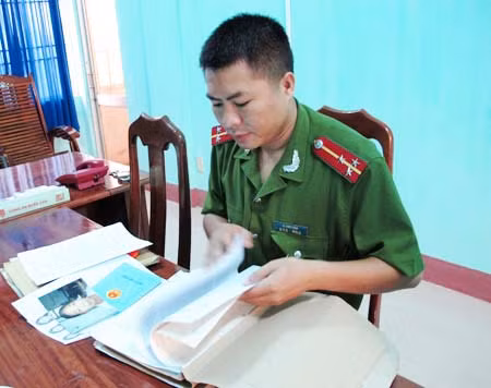 Lộ diện đối tượng truy nã trong vụ án "con dâu có chồng cõi âm" ảnh 2