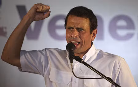 Đối thủ tranh ghế của Tổng thống Hugo Chavez ảnh 1